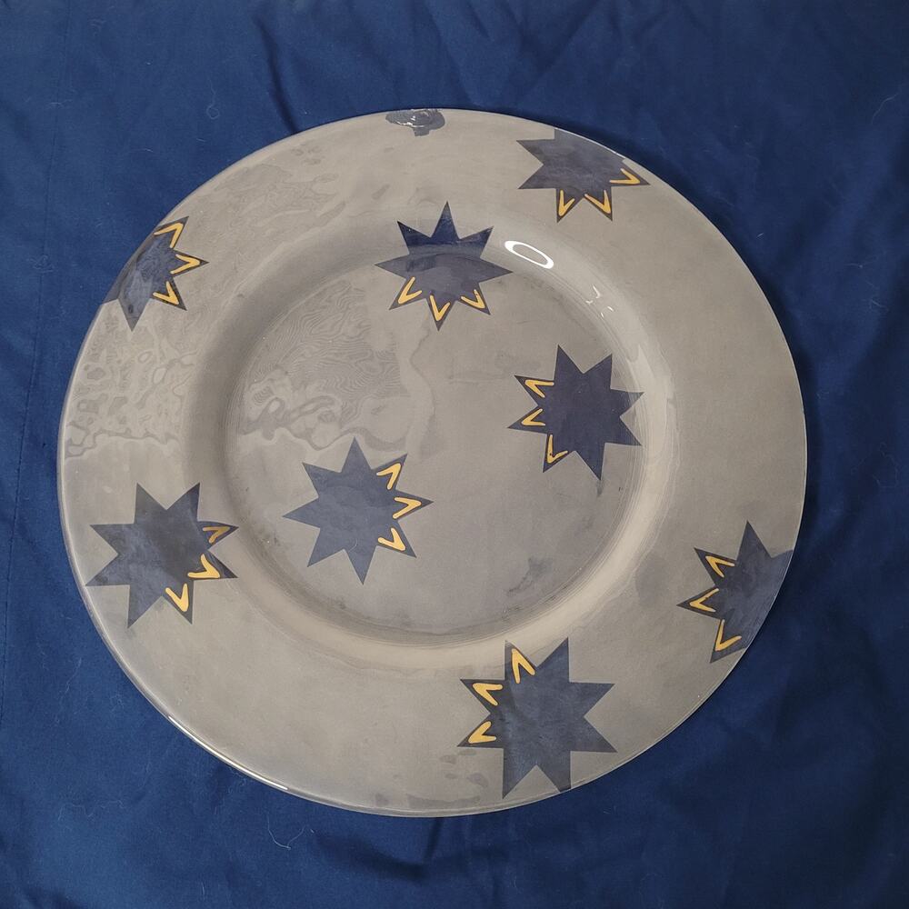 Elegant 13" Glass Plate with Gold Star Accents
